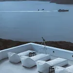 Eight Infinity -- Two-level -- Plaka (Milos)