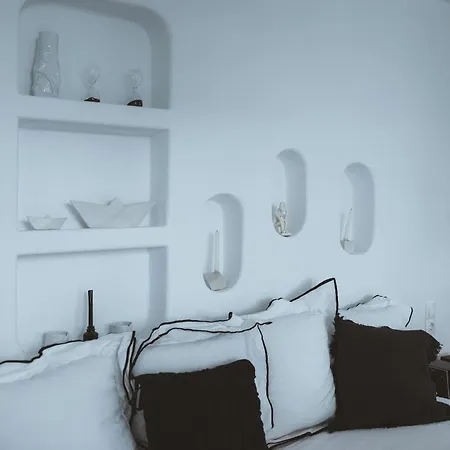 Eight Infinity -- Two-level -- Villa Plaka (Milos)