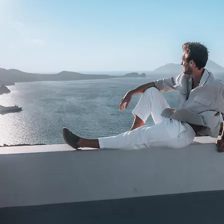 Eight Infinity -- Two-level -- * Plaka (Milos)