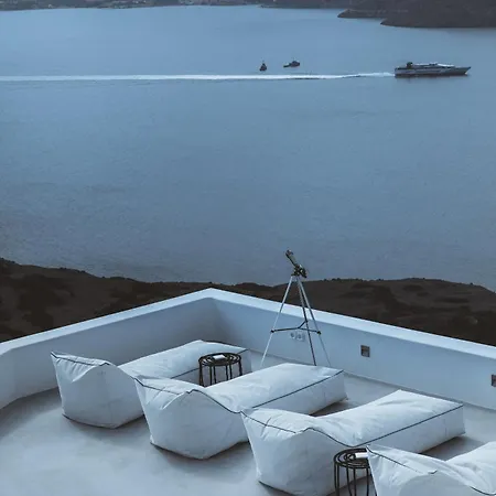 Eight Infinity -- Two-level -- Plaka (Milos)