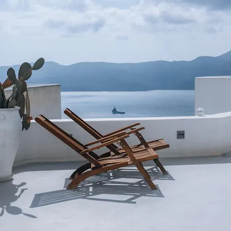 Villa Eight Infinity -- Two-level -- *