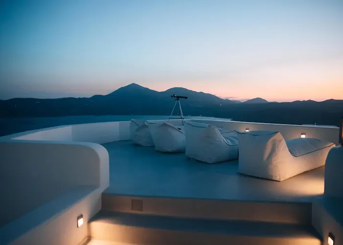 Villa Eight Infinity -- Two-level -- *