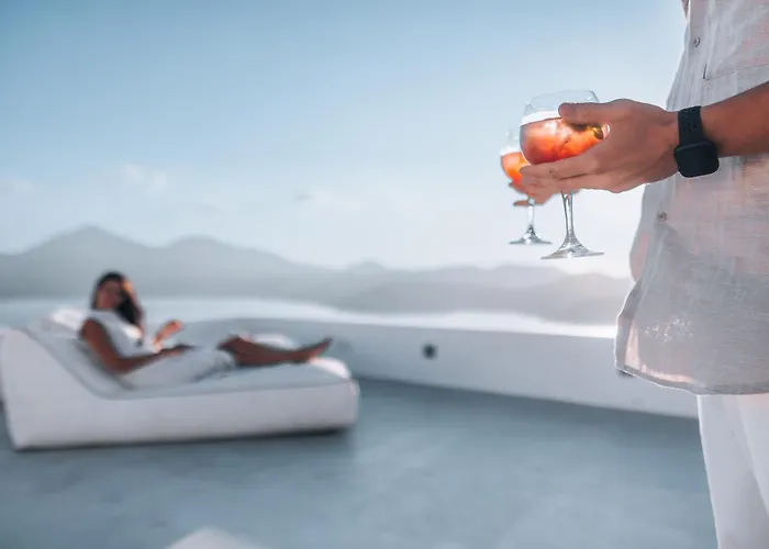 Villa Eight Infinity -- Two-level -- *